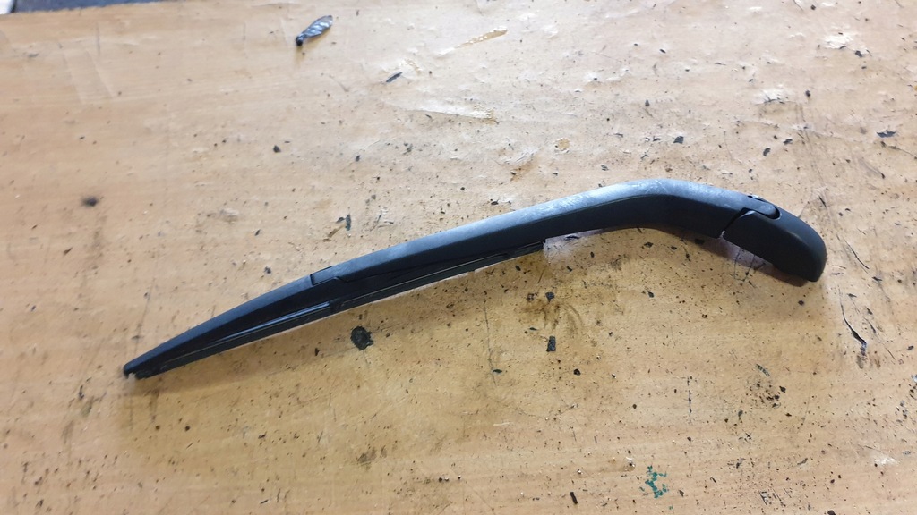 фото №1, Toyota auris i рычаг дворники задняя задние