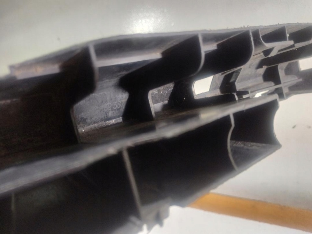 фото №5, Направляющая бампера перед renault kangoo 8200152587