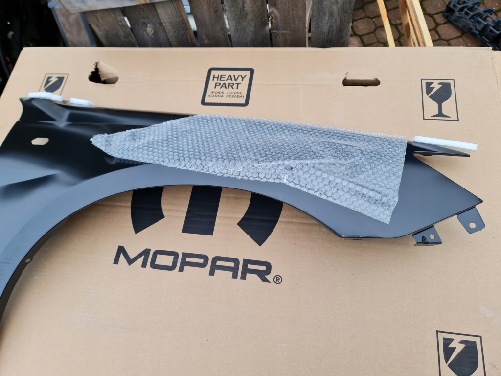 фото №1, Крыло правый chrysler 200 2011 2013 cabriolet