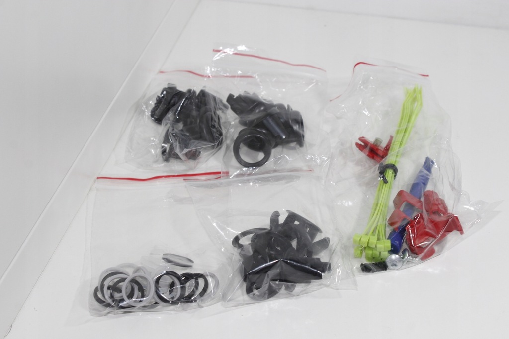 фото №13, Датчики паркування перед i задня з дисплей