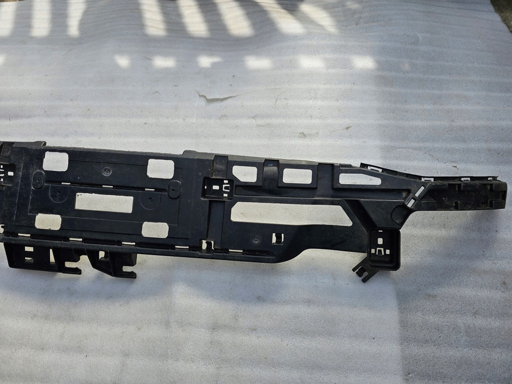 фото №8, Audi tt iii 8s направляющая кронштейн бампера задняя 8s0807385a