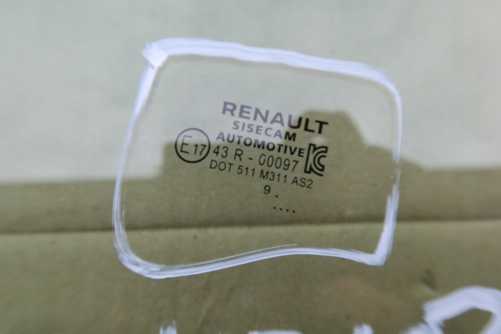 фото №3, Скло двері правий задня clio v 2019 rok