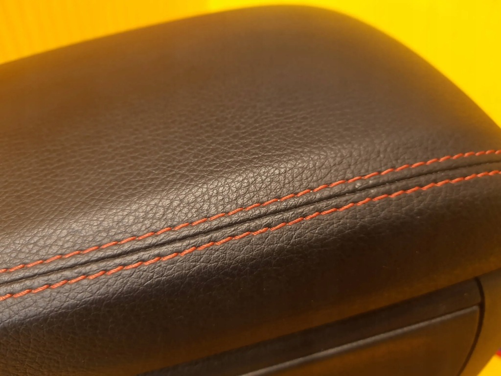 фото №9, Mercedes-benz a w176 підлокітник тунель czerwona nić