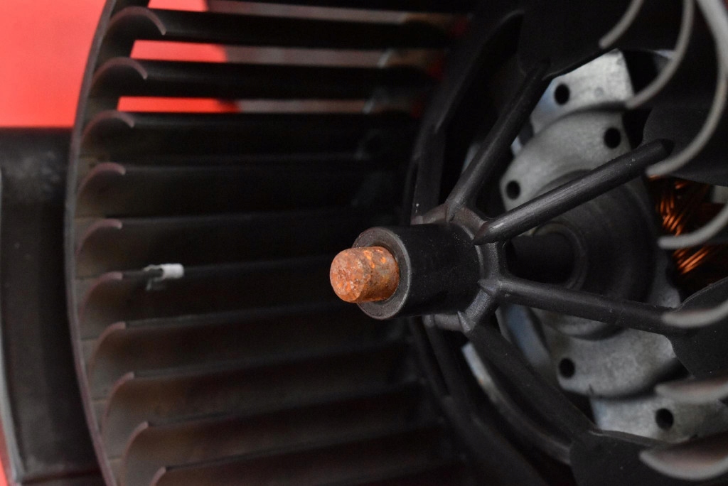 фото №9, Повітродувка вентилятор обдув eu t1028989c bmw x5 f15 13-18