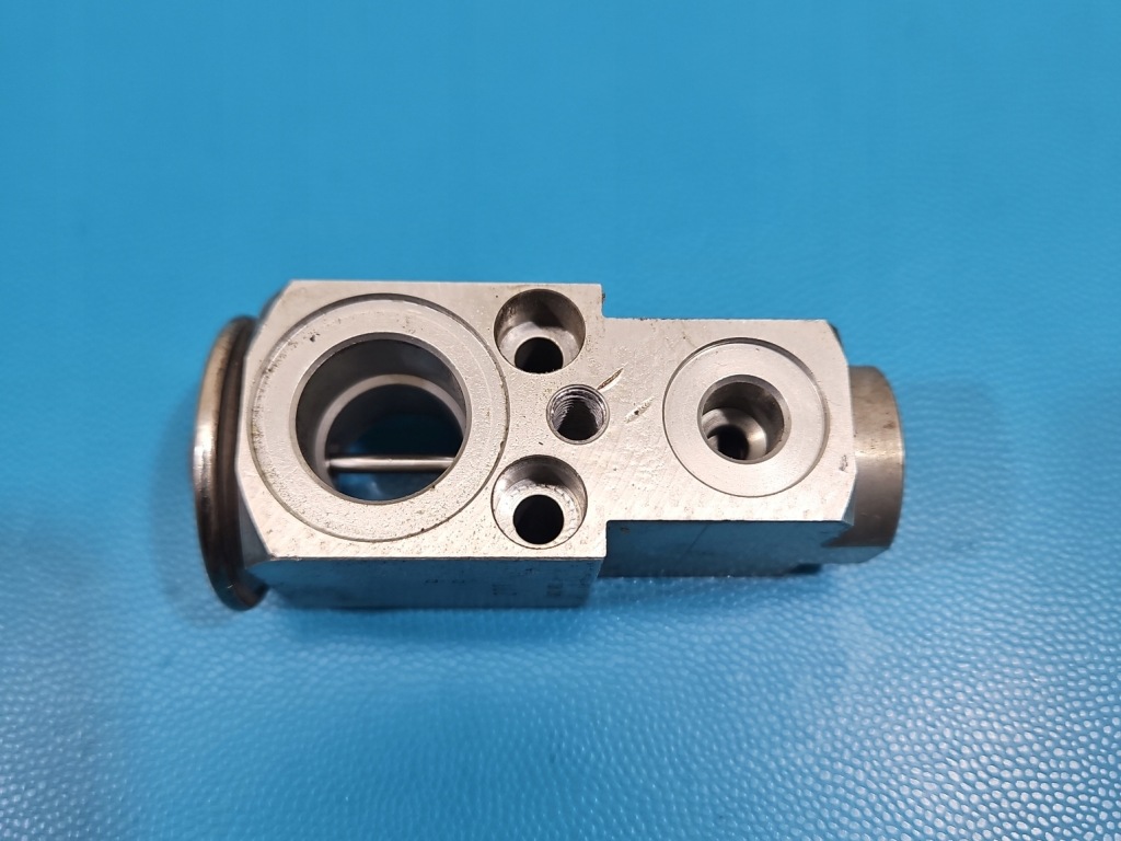 Клапан розширювальний кондиціонера bmw g30 936171002 327551 Зі Шроту