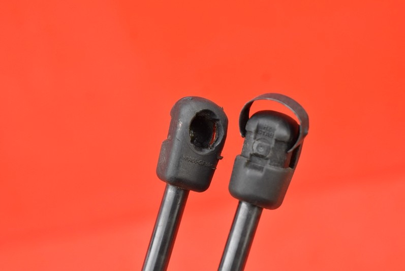 фото №8, Привід амортизатори кришки 105194 audi q7 4l 05-09