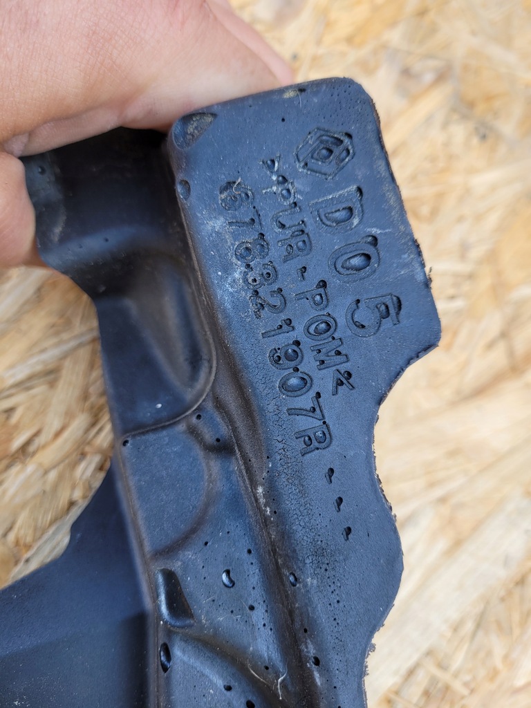 фото №5, Шумоизоляция жабо r +l renault megane iv