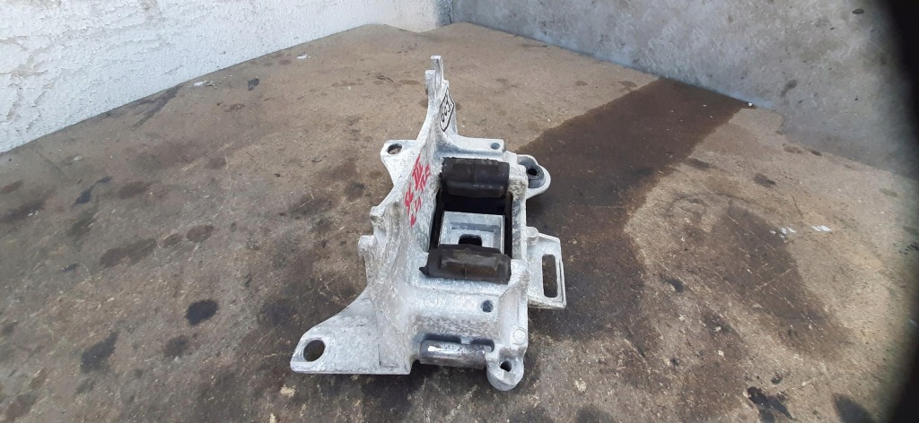 фото №4, Кронштейн подушка двигуна кронштейн 1.4tce renault scenic iii 112200014r