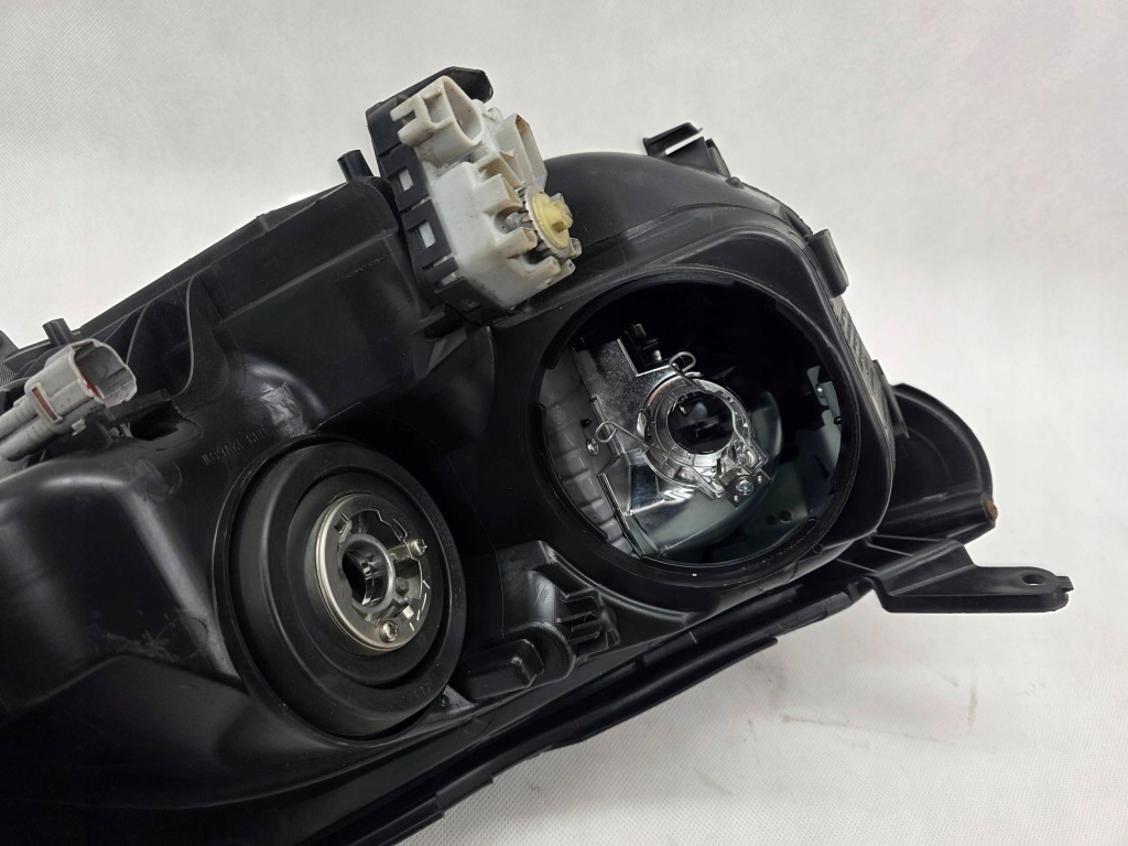 Toyota rav-4 iv 3 2013+ фара фара перед ліва ксенон led європа w0836 в Україні