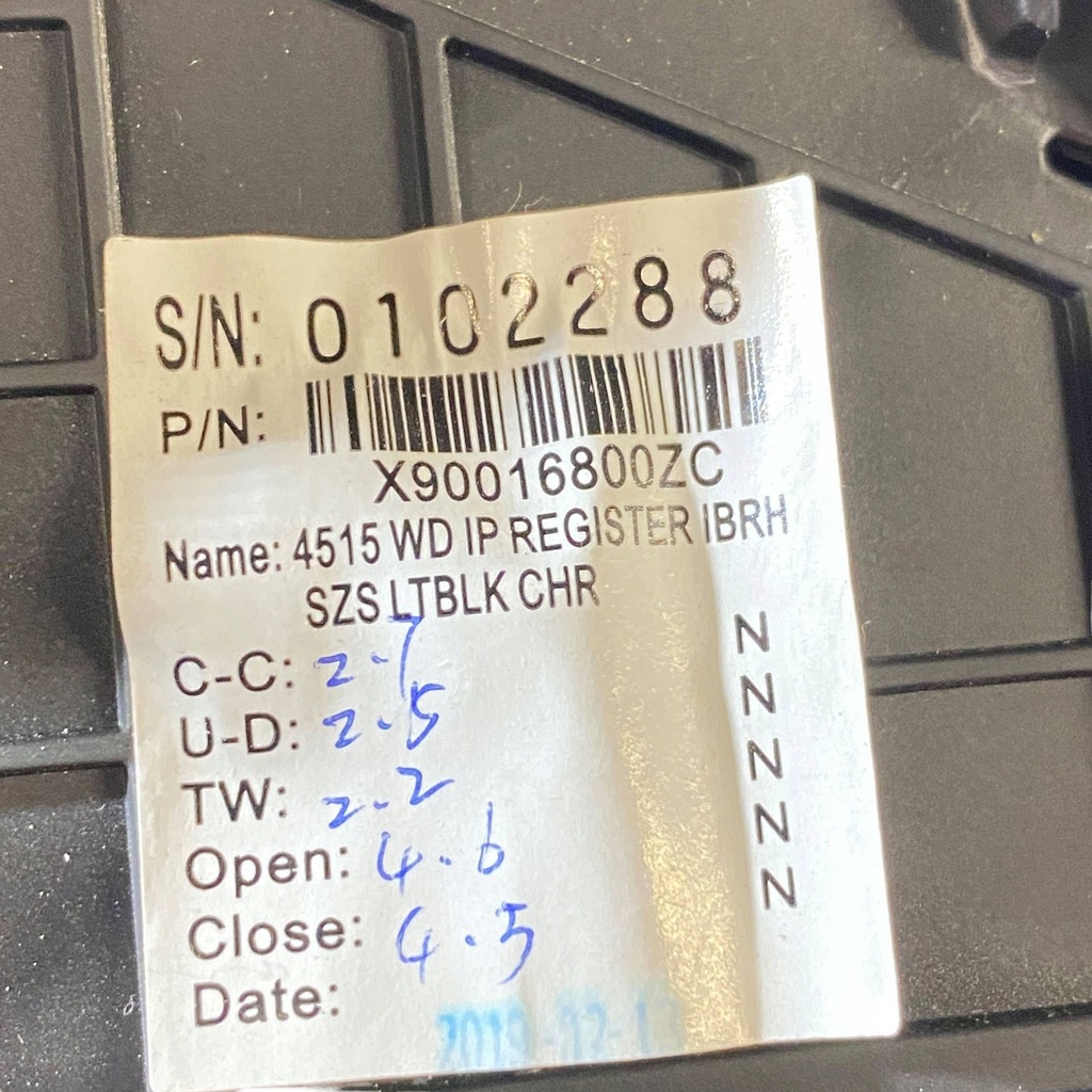 фото №10, Dodge durango 2018 правая dysze/kratki среднего обдув панели приборной панели