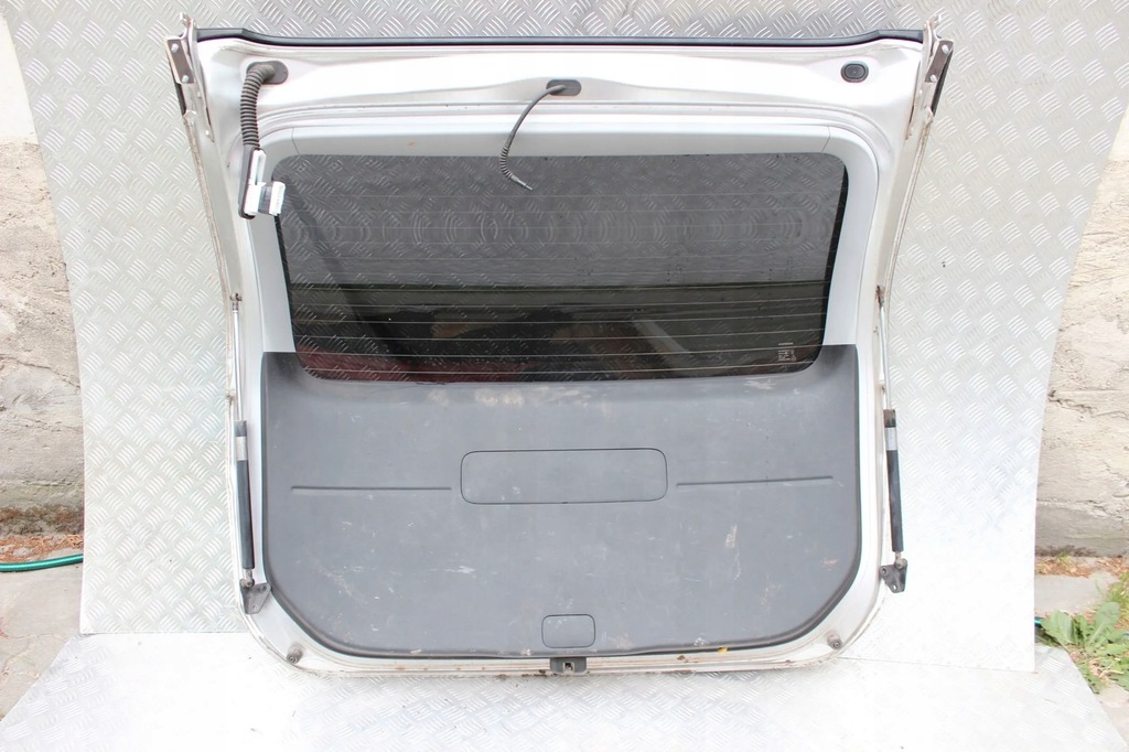 фото №6, Honda fr-v 05-09 lift 1,8 крышка багажника задняя kpl. nh700m