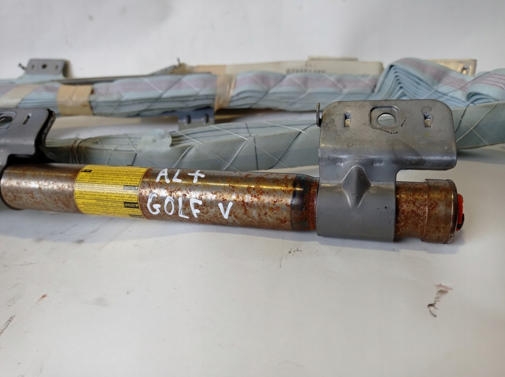 фото №4, Шторка безопасности подушка безопасности правая vw golf v