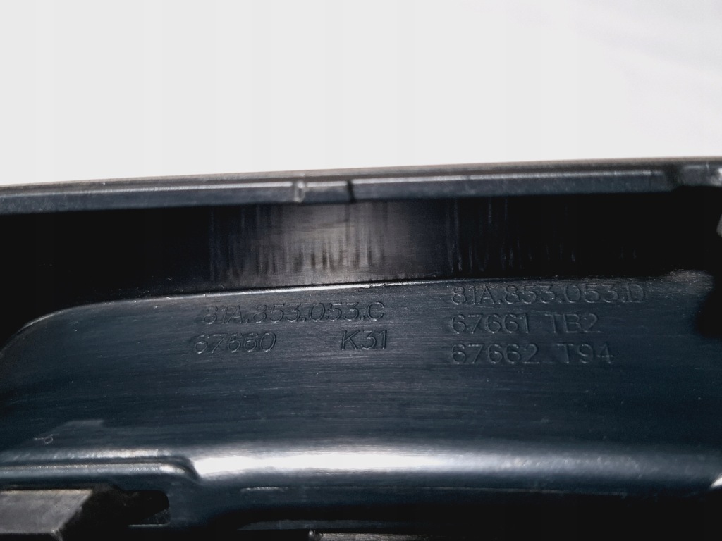 Решітка w бампер перед передня ліва audi q2 lift 81a 81a807681r 81a853053c Київ