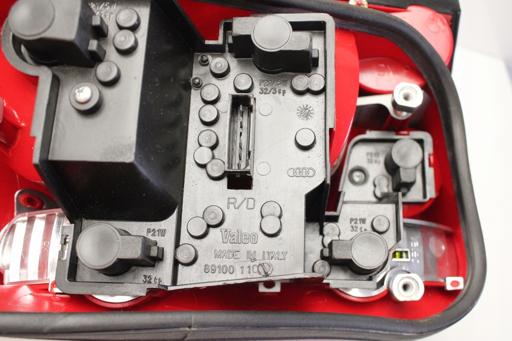 фото №7, Audi tt 8n 98r- лампа правая задняя правый задняя