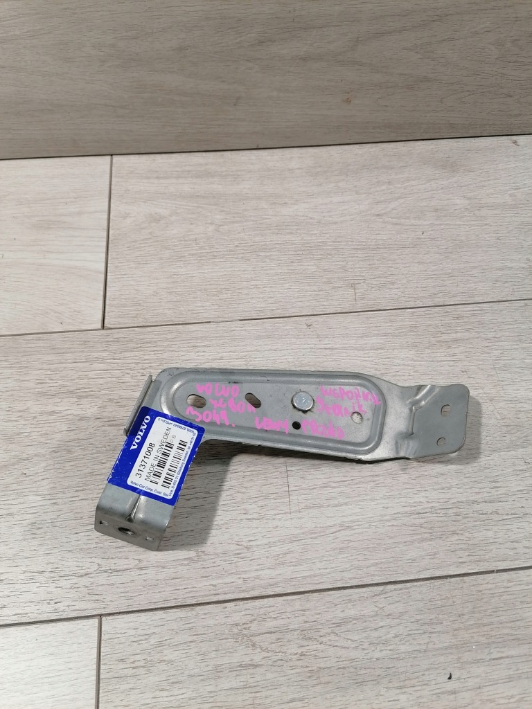 фото №1, Volvo xc90 ii кронштейн крыло левый перед 31371008