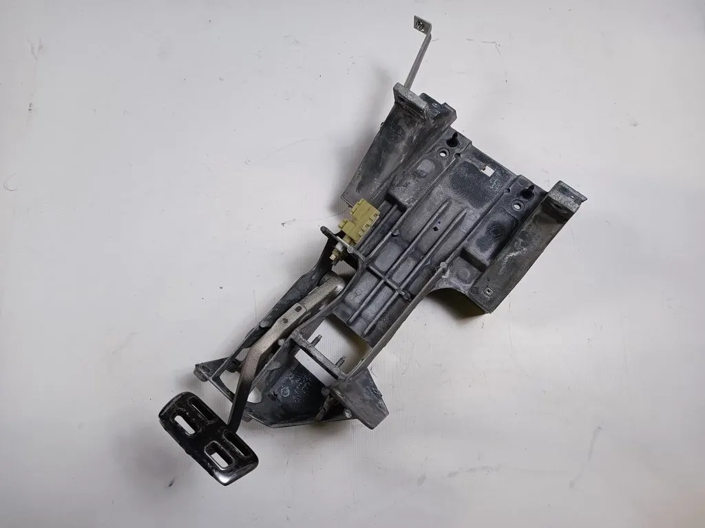 фото №1, Педаль гальма основа chevrolet corvette c5