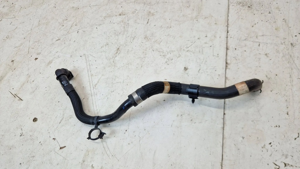 фото №1, Wąż шланг трубка wody радіатора jaguar i-pace j9d3-8d204-ad