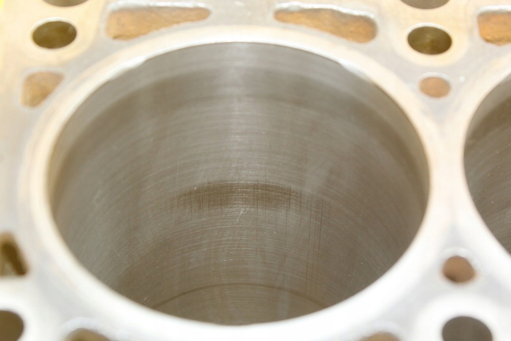 фото №14, Блок двигателя audi tt 8n s3 8l vw golf iv seat leon i 1.8 t ajq 06a103021c