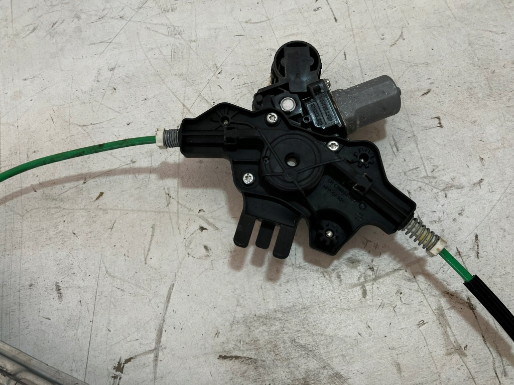 фото №11, Corolla e21 механизм подъёма стекло левый перед