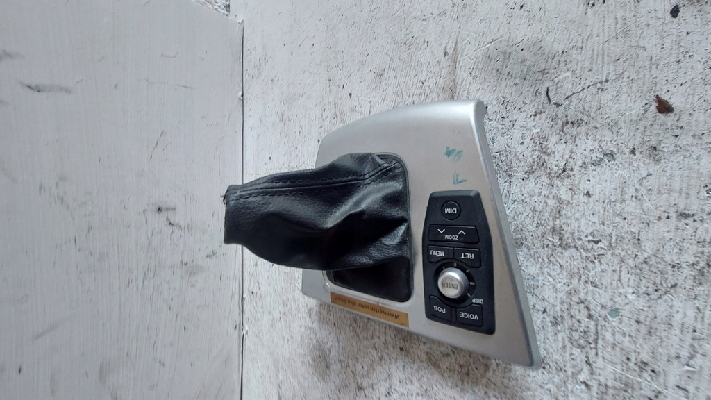 фото №3, Mazda 5 - панель керування pilot радіо навігації + рамка / cc33669l1