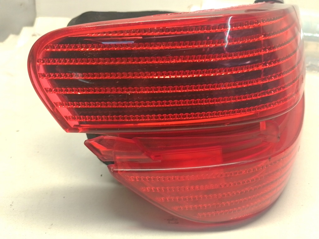 фото №8, Лампа задняя левая peugeot 406 lift