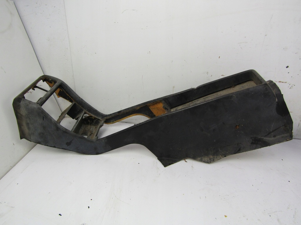 фото №1, Mercedes 123 w123 туннель средний 4d