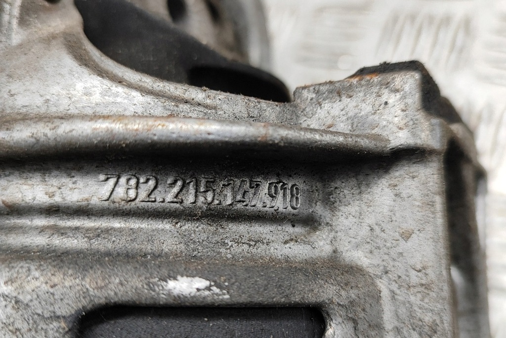 фото №6, Audi q5 fy левая сторона крепления двигателя 4m0199371fg 2.0 дизель 140kw 2017