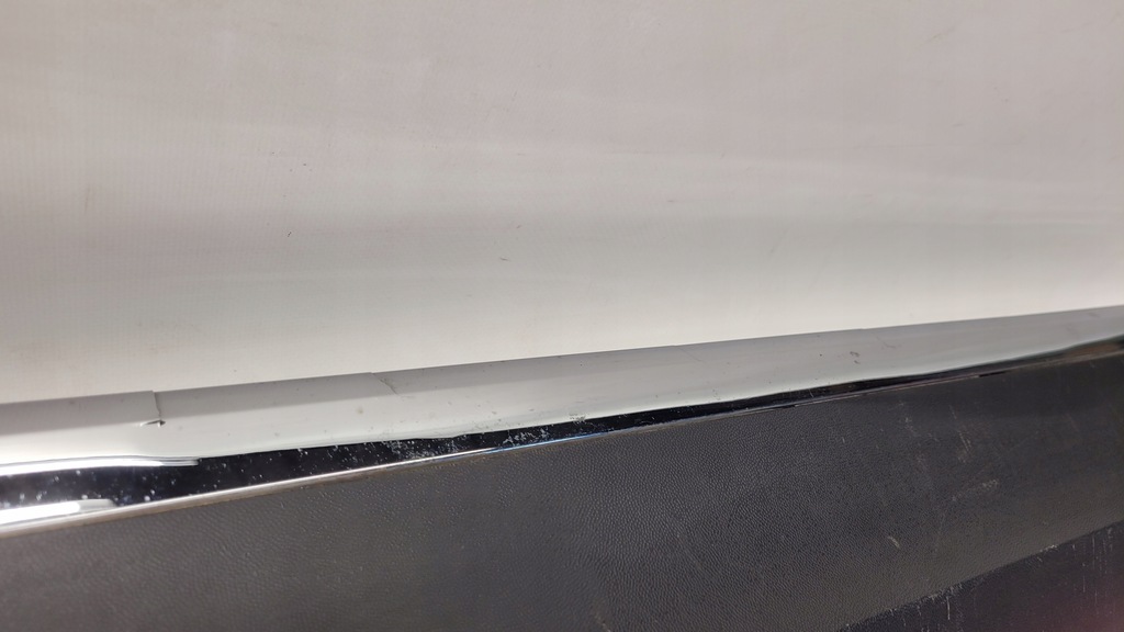 фото №3, Vw t-roc 2ga854940 молдинг na дверь правая перед oryg.