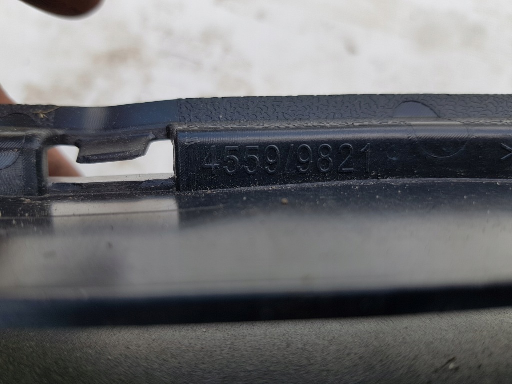 Решётка бампера перед opel astra h gtc Доставка