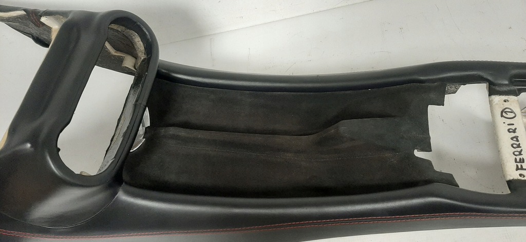 фото №5, Тунель середній шкіра ferrari california 12r.