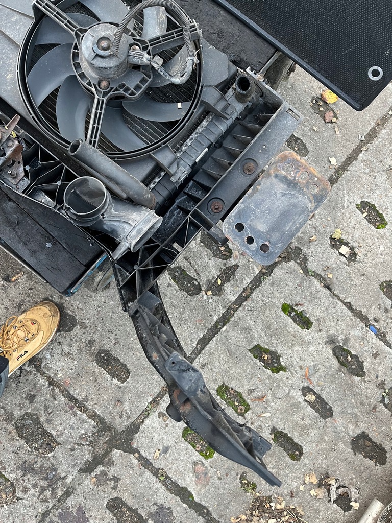 фото №10, Ford fusion 1.3 pas передній радіатор комплект 4s6h8005ca