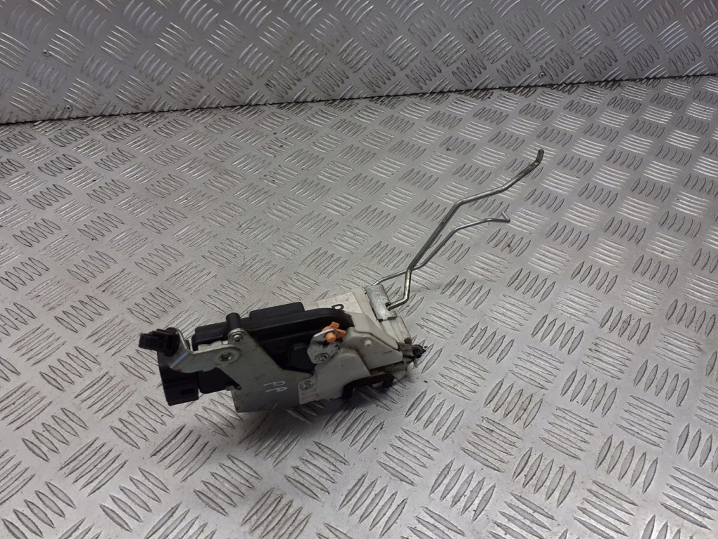 фото №1, Замок дверь правый перед suzuki ignis 6pin