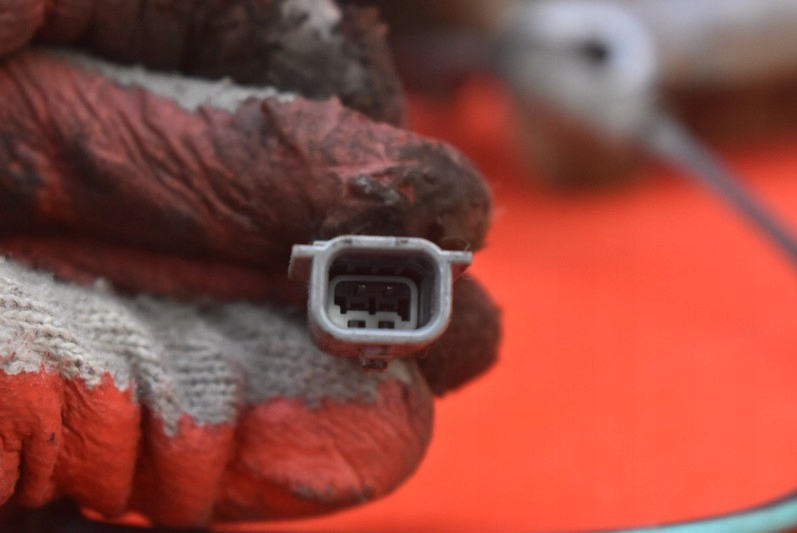 фото №9, Поворотный кулак левая перед nissan pulsar 1.2 dig-t 14r