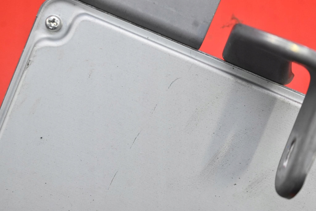 фото №11, Блок управления бортовой компьютер двигателя 89661-47120 toyota prius ii xw20 1.5 vvt-ie lift