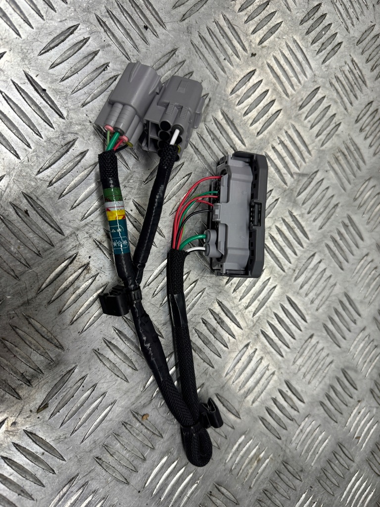 фото №1, Lexus is провода жгут лампы кабели оригинал lexus