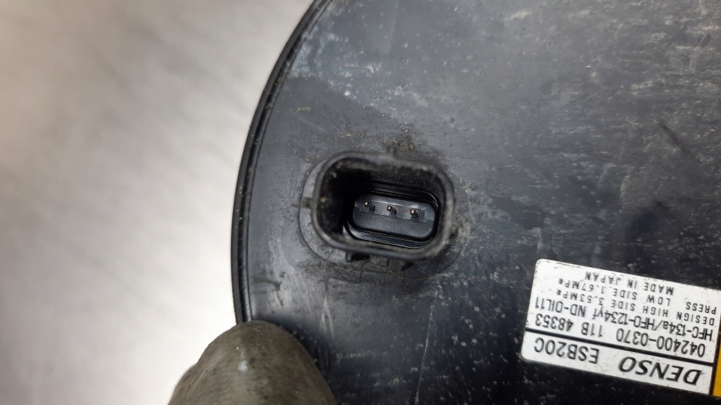 фото №8, Компрессор кондиционера 042400-0370 toyota chr c-hr corolla e21 1.8 гибрид