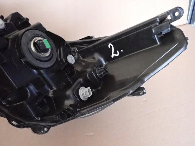 фото №10, Toyota hilux viii lift 20- фара правий лампа права 1ej-923364-040