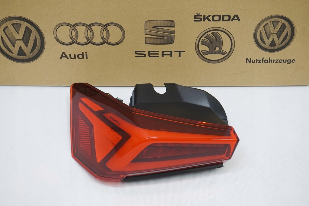 фото №1, Лампа левая задняя led seat cupra born 10e945095a europa