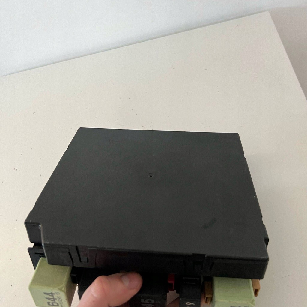 фото №8, Skoda superb оригінальний номер блок керування модуль комфорту 1k0937087k