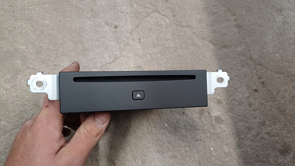 фото №1, Renault megane iv радио чейнджер дисков 281017881r