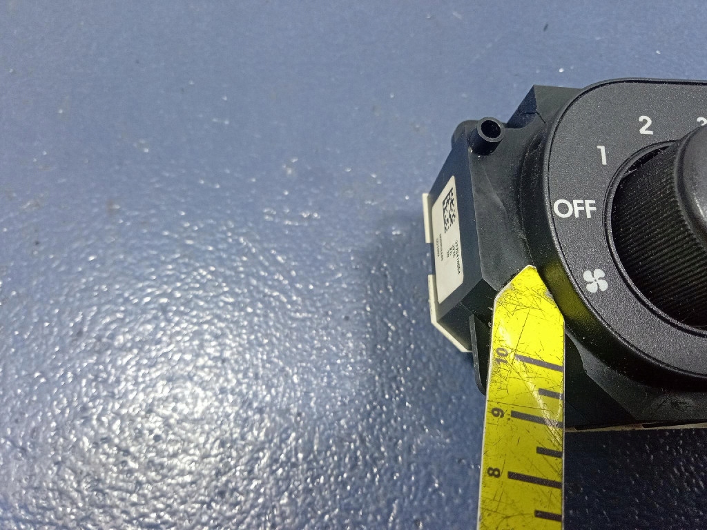 фото №10, Mitsubishi galant ix переключатель кондиционера i обдув mr958449