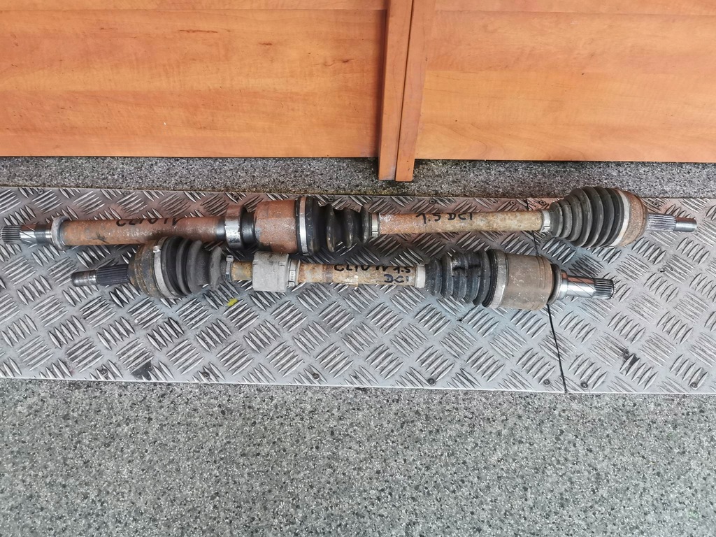 фото №1, Приводной вал левый правый перед renault clio iv 1.5 dci