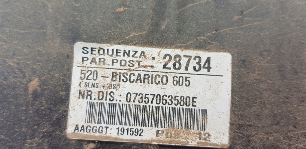 фото №10, Бампер задній jeep renegade 07357063580e