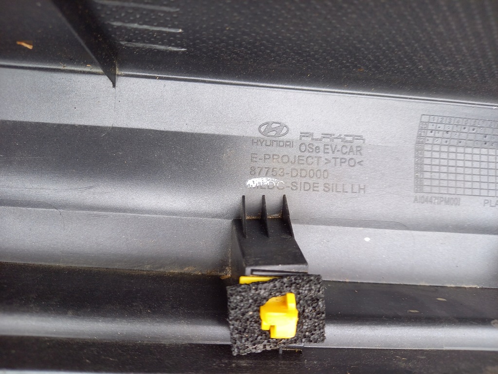 фото №5, Hyundai kona electric молдинг порог левая oryg!