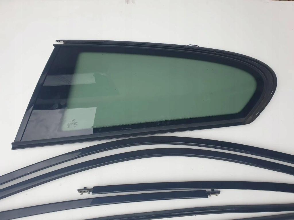 Bmw f21 накладки shadowline shadow line Недорого