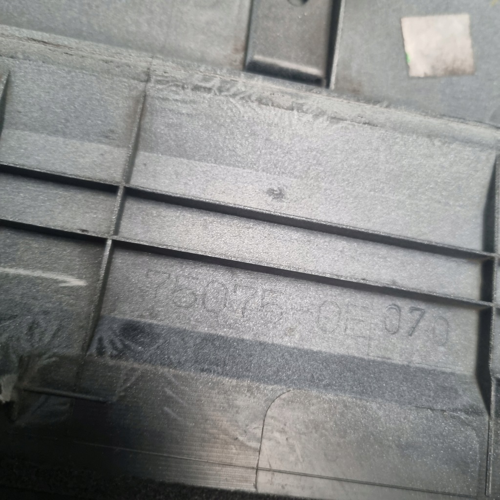 фото №8, Молдинг na дверь правый задняя toyota highlander 2014-2019 75075-0e070