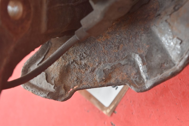 фото №13, Поворотный кулак левая перед suzuki swift iv mk6 1.5 16v