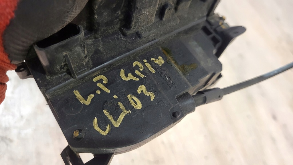фото №4, Замок лівий перед renault clio iii 3 4 pin