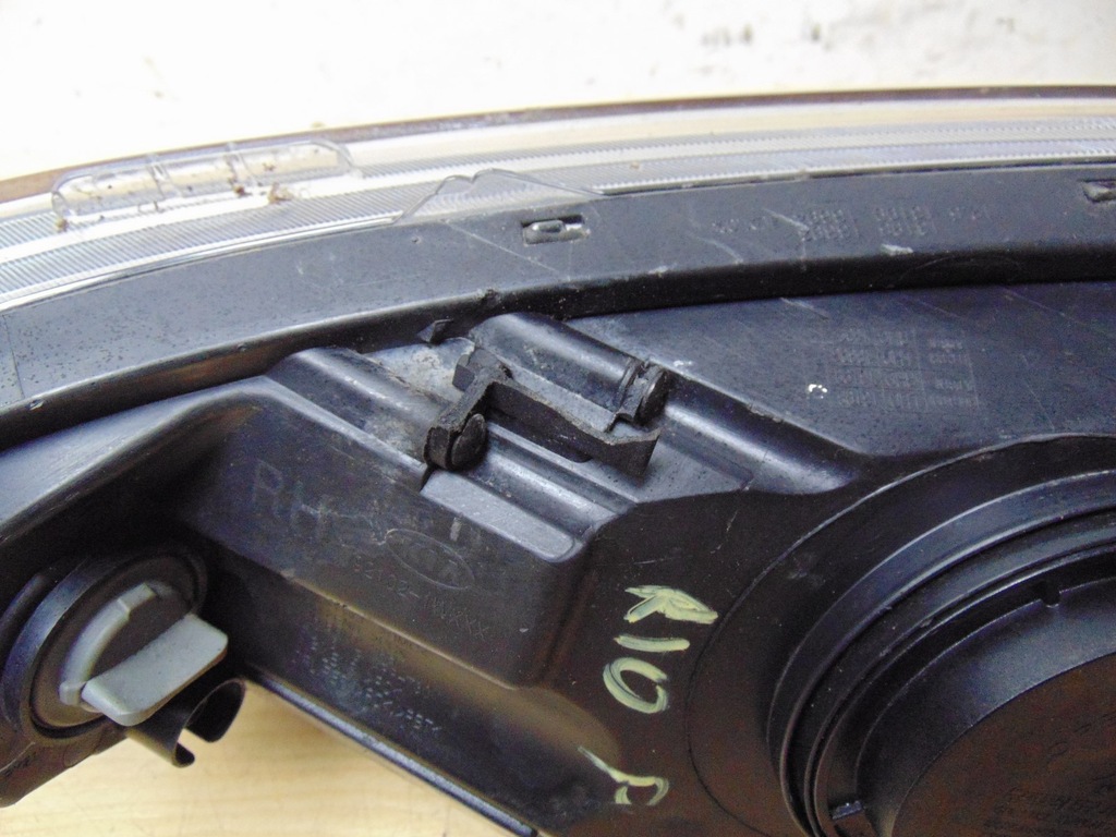 фото №13, Лампа правая перед kia rio iii 92102-1wxxx europa