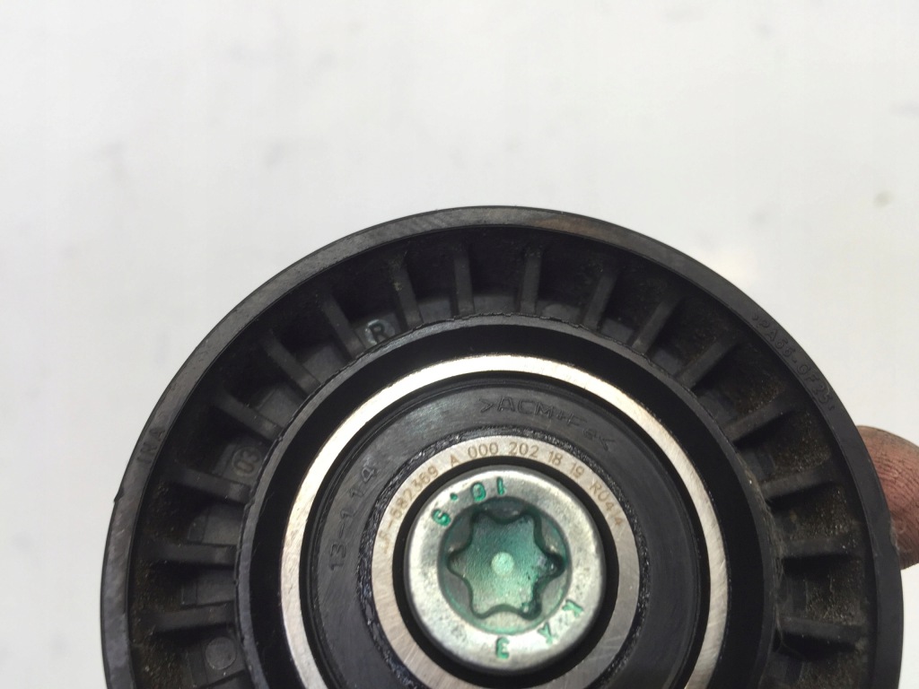 фото №3, Mercedes glc x253 2.2 cdi 2019 ролик ремень a0002021819 оригинал